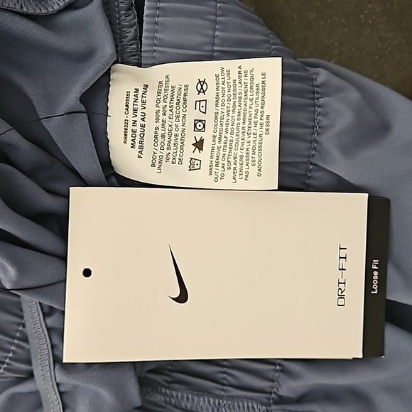 💕NIKE💕 DRI FIT One Mid Rise 3" Shorts ~ Diffused Blue/Reflective Silver XL NWT - Picture 11 of 14